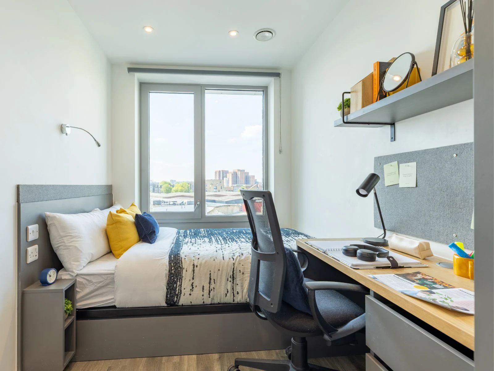 Gold Skyline Ensuite